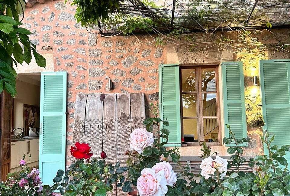 Idylic Finca Amidst Valldemossa's Olive Groves - Valdemossa, Mallorca, Spain