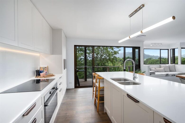 A Private Kangaroo Valley Retreat with Wraparound Deck - Kangaroo Valley, Australia