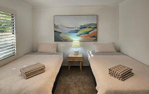 A Private Kangaroo Valley Retreat with Wraparound Deck - Kangaroo Valley, Australia