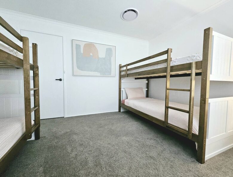 A Private Kangaroo Valley Retreat with Wraparound Deck - Kangaroo Valley, Australia