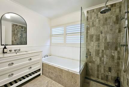 A Private Kangaroo Valley Retreat with Wraparound Deck - Kangaroo Valley, Australia