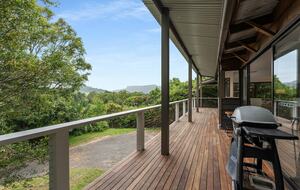 A Private Kangaroo Valley Retreat with Wraparound Deck - Kangaroo Valley, Australia