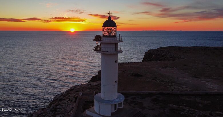 Luna Studios by the Lagoon - Puerto de la Savina, Formentera, Spain
