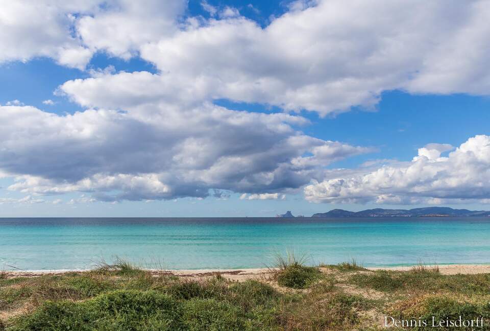 Luna Studios by the Lagoon - Puerto de la Savina, Formentera, Spain