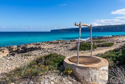 Luna Studios by the Lagoon | Sea Front - Puerto de la Savina, Formentera, Spain