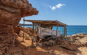 Luna Studios by the Lagoon | Sea Front - Puerto de la Savina, Formentera, Spain