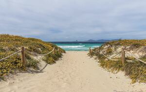 Luna Studios by the Lagoon | Sea Front - Puerto de la Savina, Formentera, Spain