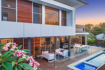 Elevated Byron Bay Home with Heated Pool & Hot Spa - Byron Bay, Australia
