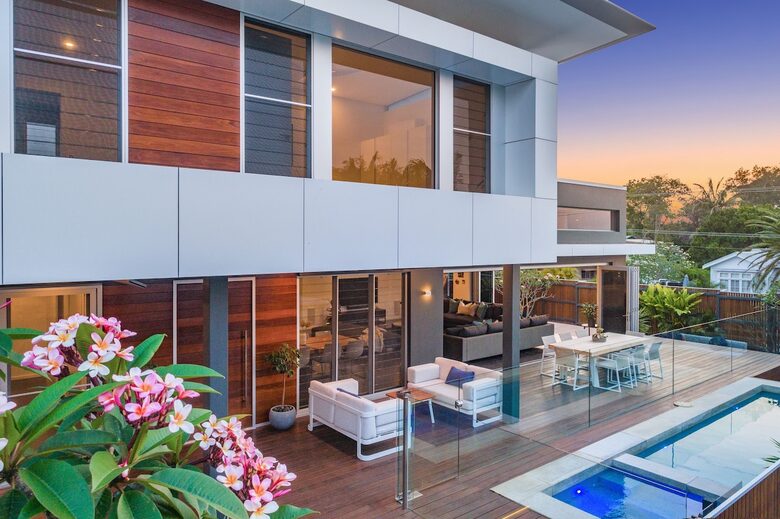Elevation Byron Bay - Home with Heated Pool & Hot Spa - Byron Bay, Australia