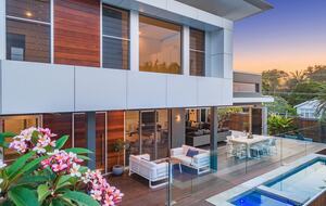 Elevation Byron Bay - Home with Heated Pool & Hot Spa - Byron Bay, Australia