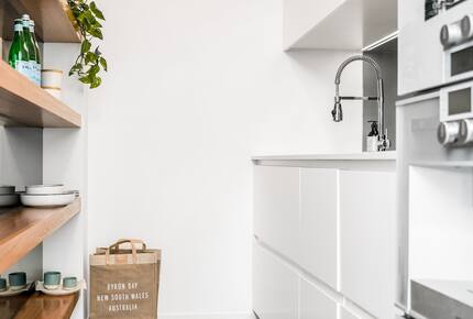 Elevation Byron Bay - Home with Heated Pool & Hot Spa - Byron Bay, Australia