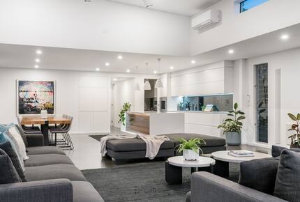 Elevation Byron Bay - Home with Heated Pool & Hot Spa - Byron Bay, Australia