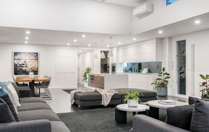 Elevation Byron Bay - Home with Heated Pool & Hot Spa - Byron Bay, Australia