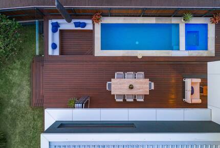 Elevated Byron Bay Home with Heated Pool & Hot Spa - Byron Bay, Australia