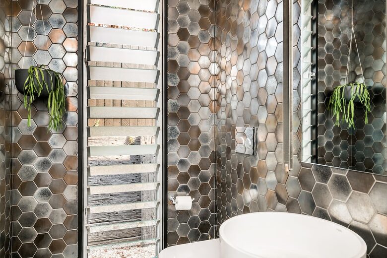 Elevation Byron Bay - Home with Heated Pool & Hot Spa - Byron Bay, Australia