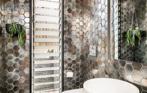 Elevation Byron Bay - Home with Heated Pool & Hot Spa - Byron Bay, Australia