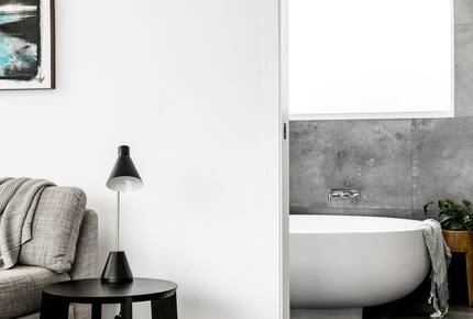 Elevation Byron Bay - Home with Heated Pool & Hot Spa - Byron Bay, Australia