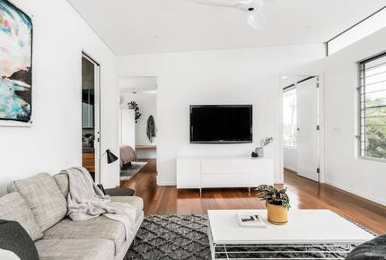 Elevation Byron Bay - Home with Heated Pool & Hot Spa - Byron Bay, Australia