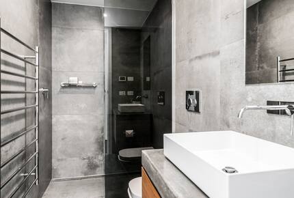 Elevation Byron Bay - Home with Heated Pool & Hot Spa - Byron Bay, Australia