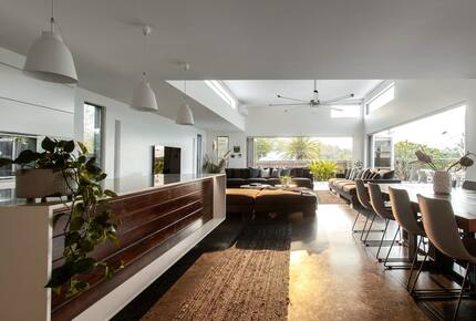 Elevation Byron Bay - Home with Heated Pool & Hot Spa - Byron Bay, Australia