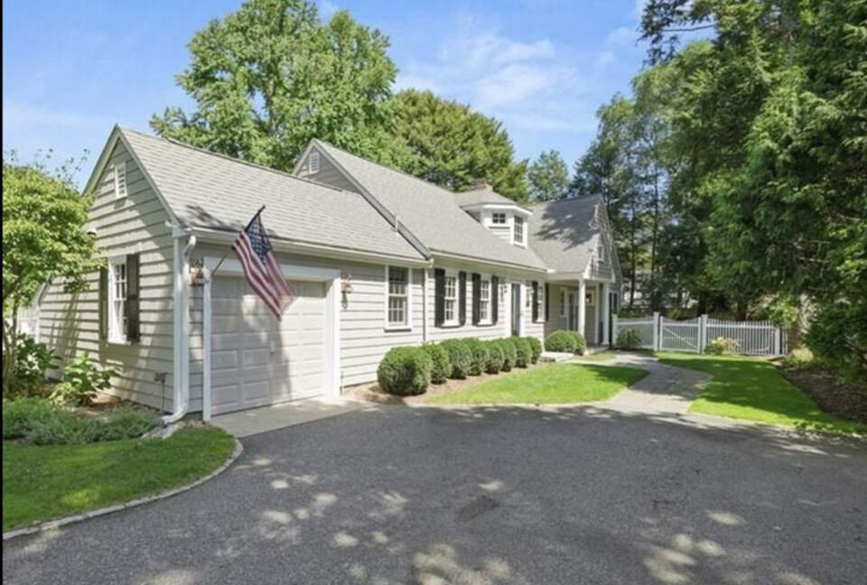 Wellesley Cottage Retreat Near Boston - Wellesley, Massachusetts