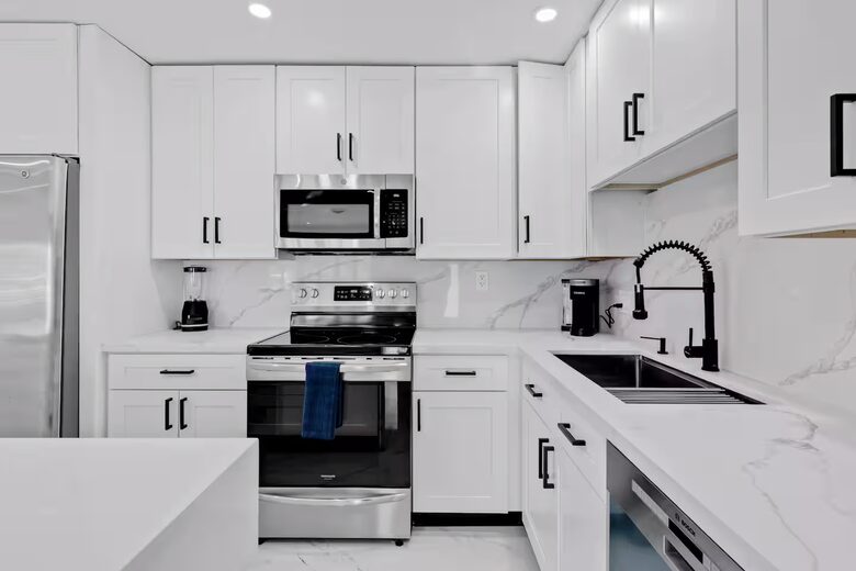 Designer South Florida Escape Near the Coast - Pompano Beach, Florida