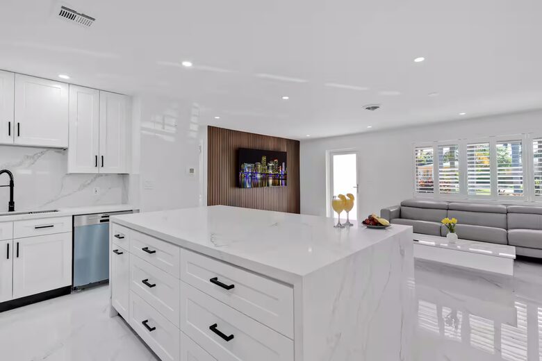 Designer South Florida Escape Near the Coast - Pompano Beach, Florida