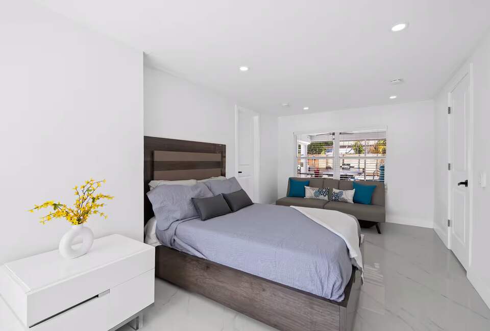 Designer South Florida Escape Near the Coast - Pompano Beach, Florida