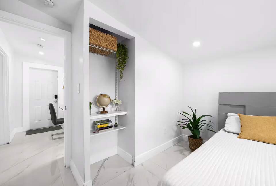 Designer South Florida Escape Near the Coast - Pompano Beach, Florida