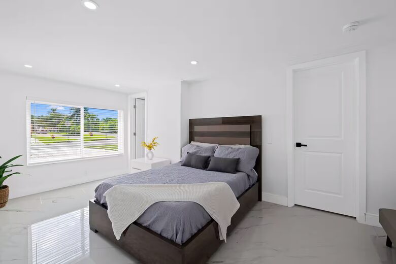 Designer South Florida Escape Near the Coast - Pompano Beach, Florida