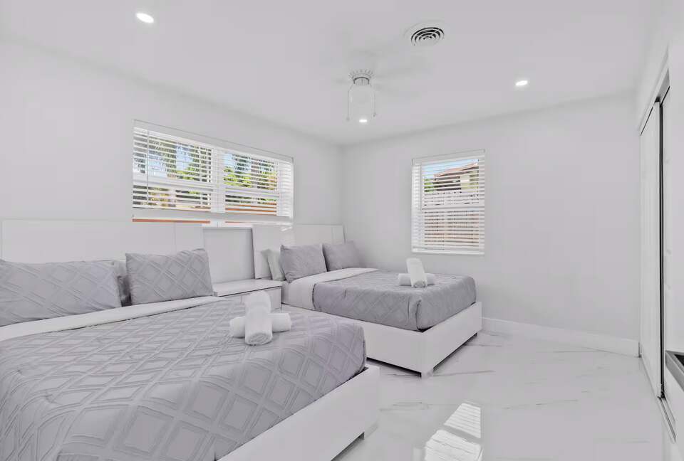 Designer South Florida Escape Near the Coast - Pompano Beach, Florida