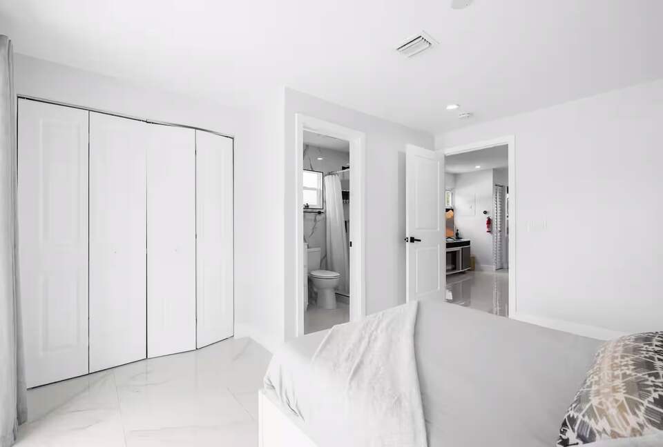 Designer South Florida Escape Near the Coast - Pompano Beach, Florida