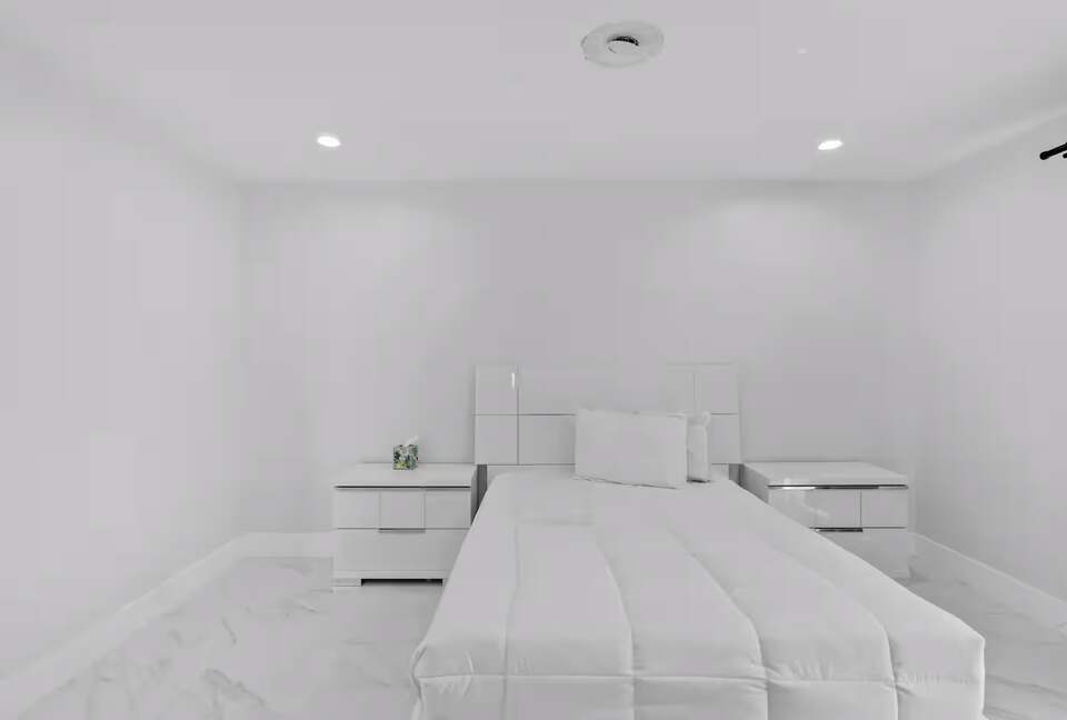 Designer South Florida Escape Near the Coast - Pompano Beach, Florida