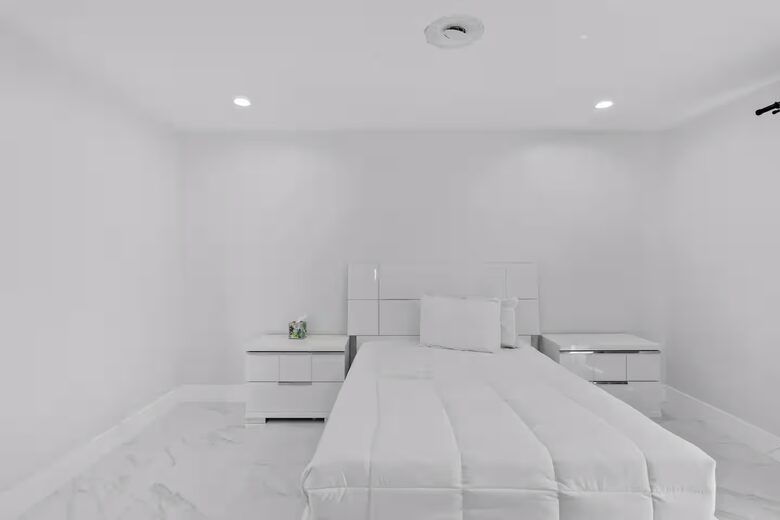 Designer South Florida Escape Near the Coast - Pompano Beach, Florida