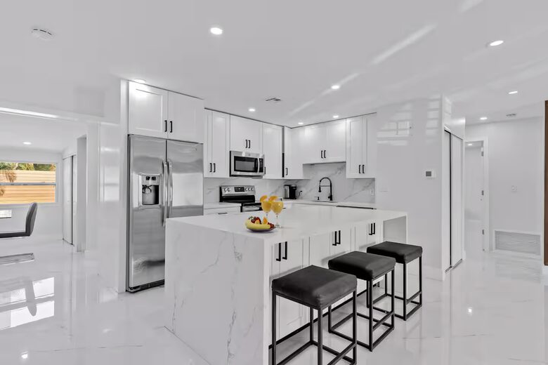 Designer South Florida Escape Near the Coast - Pompano Beach, Florida