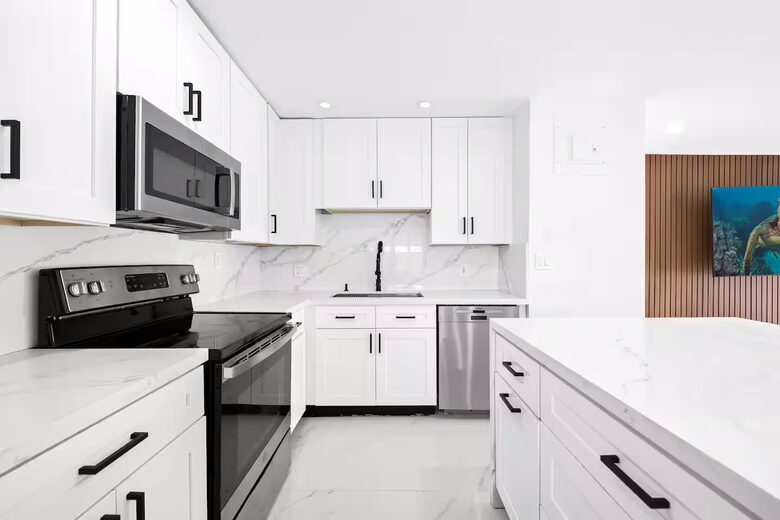 Designer South Florida Escape Near the Coast - Pompano Beach, Florida