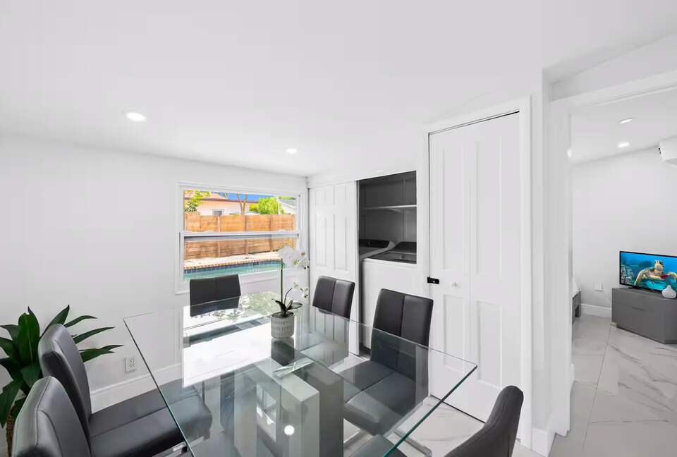 Designer South Florida Escape Near the Coast - Pompano Beach, Florida