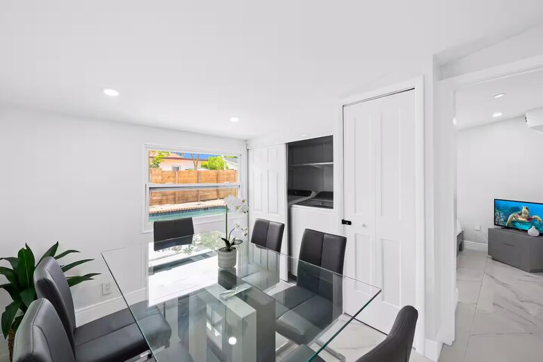 Designer South Florida Escape Near the Coast - Pompano Beach, Florida