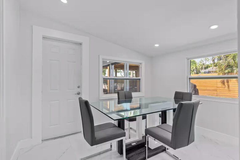 Designer South Florida Escape Near the Coast - Pompano Beach, Florida