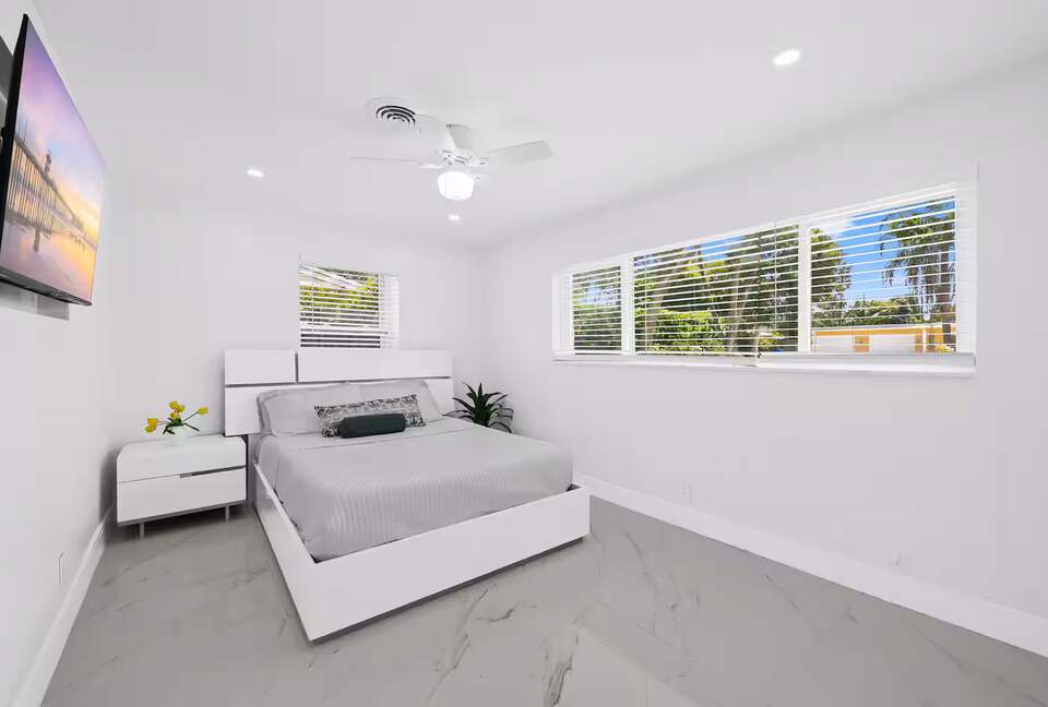 Designer South Florida Escape Near the Coast - Pompano Beach, Florida