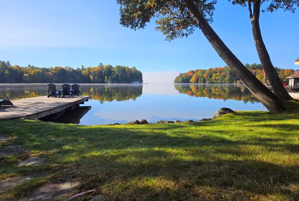 Calm Water Retreat on Lake Rosseau - Muskoka, Canada