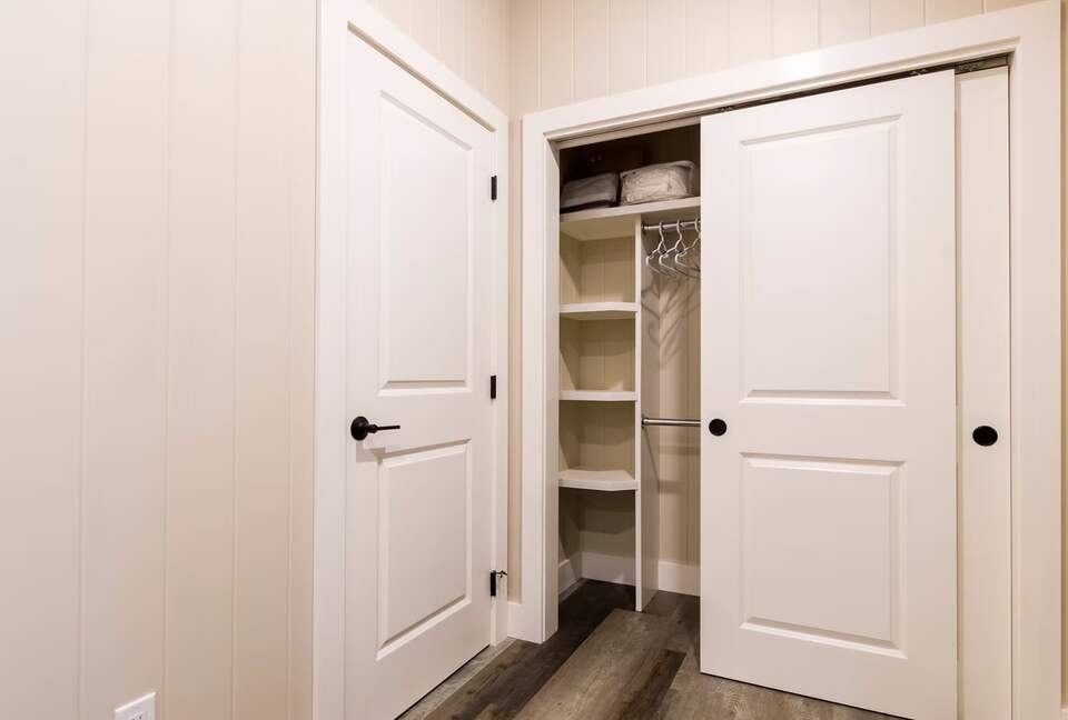 Calm Water Retreat on Lake Rosseau - Muskoka, Canada