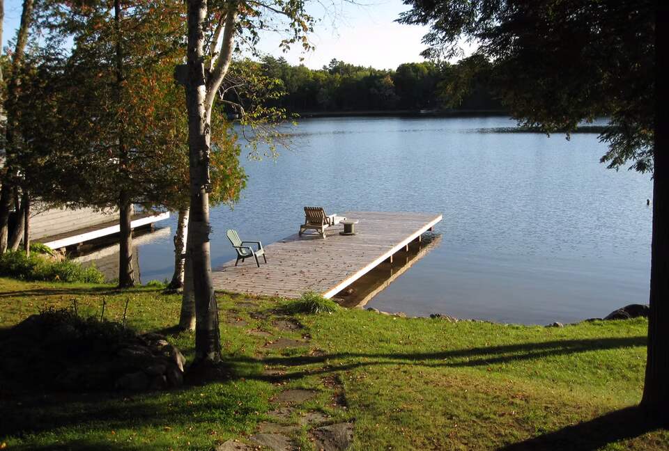 Calm Water Retreat on Lake Rosseau - Muskoka, Canada