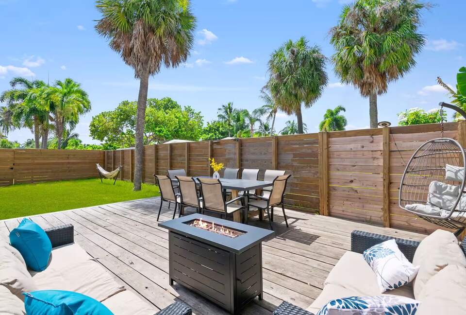 Designer South Florida Escape Near the Coast - Pompano Beach, Florida