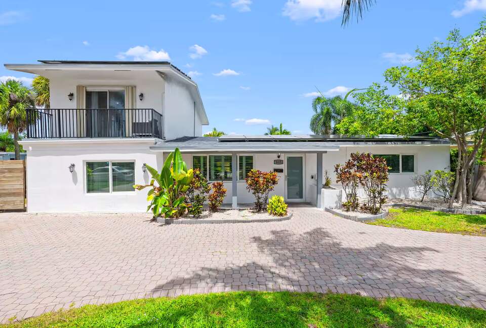 Designer South Florida Escape Near the Coast - Pompano Beach, Florida