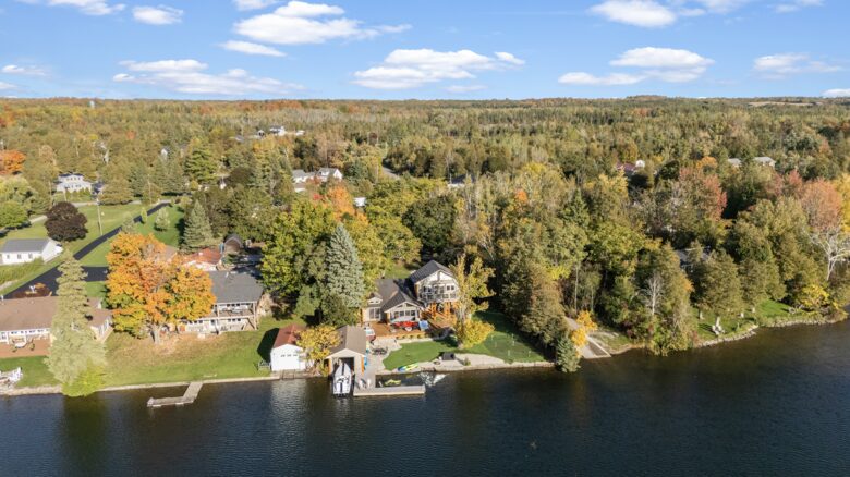 Kawartha Lakeside Landing - Fenelon Falls, Canada