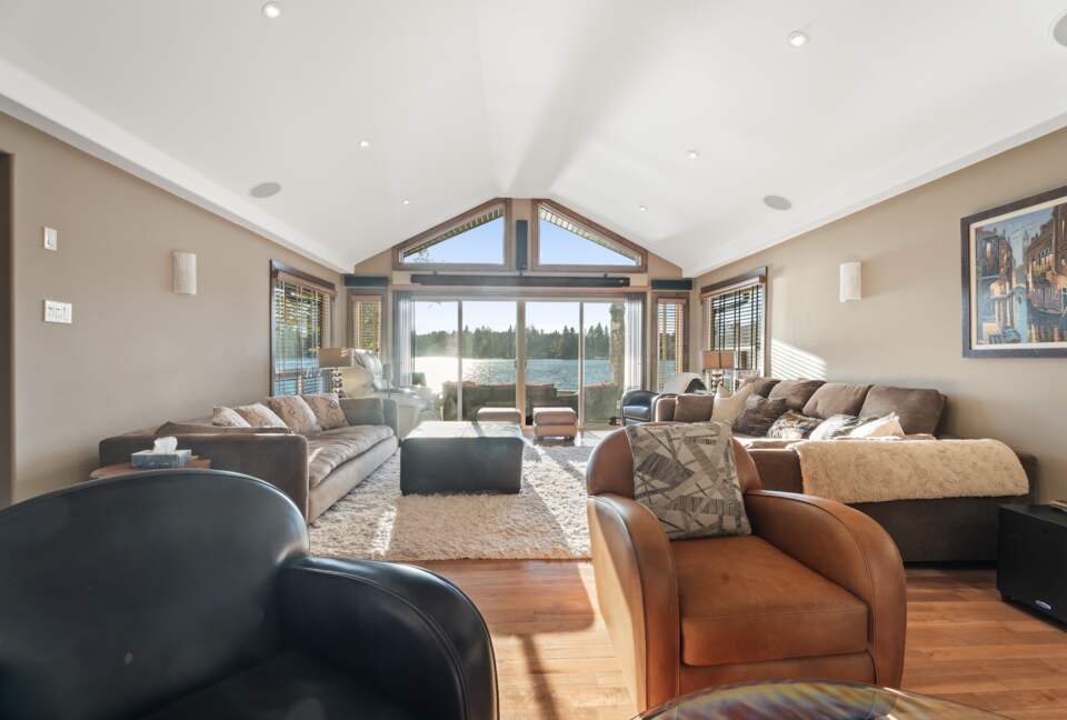 Kawartha Lakeside Landing - Fenelon Falls, Canada