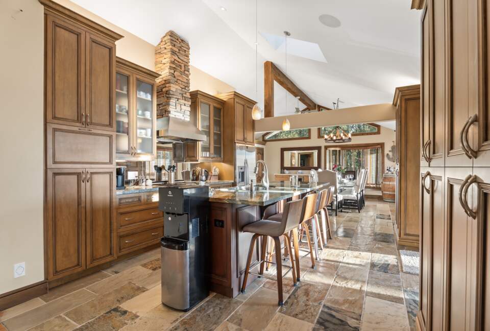 Kawartha Lakeside Landing - Fenelon Falls, Canada