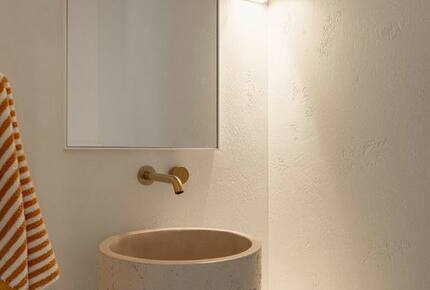 Contemporary Burleigh Heads Home Designed for Coastal Living - Gold Coast, Australia