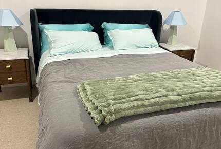 Contemporary Burleigh Heads Home Designed for Coastal Living - Gold Coast, Australia